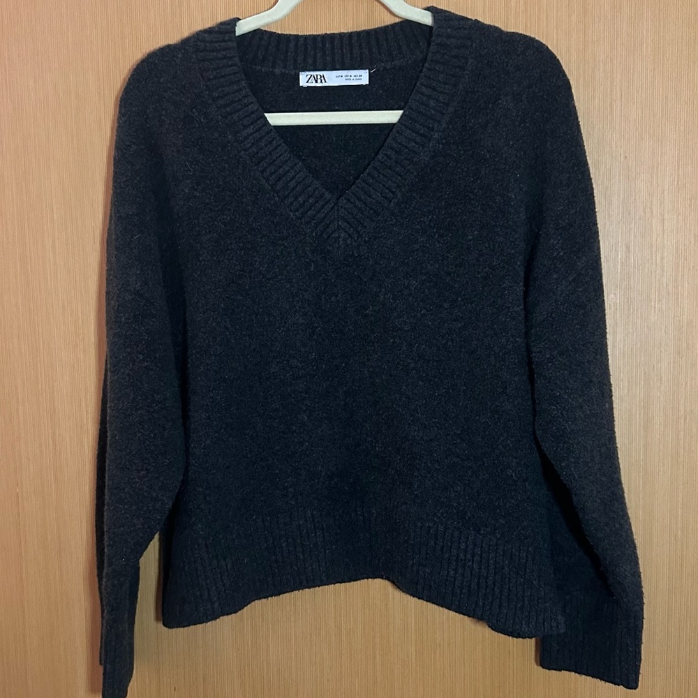 Zara Wool Charcoal V-Neck Sweater | Size M